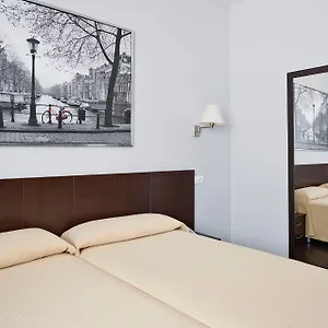 https://hostal-t4.besthotelstoledo.com